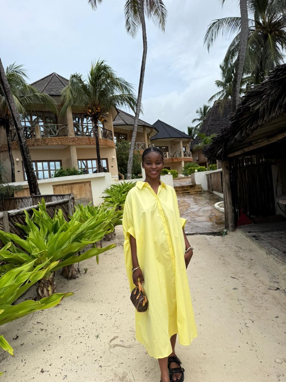 ROBE NARIZ JAUNE