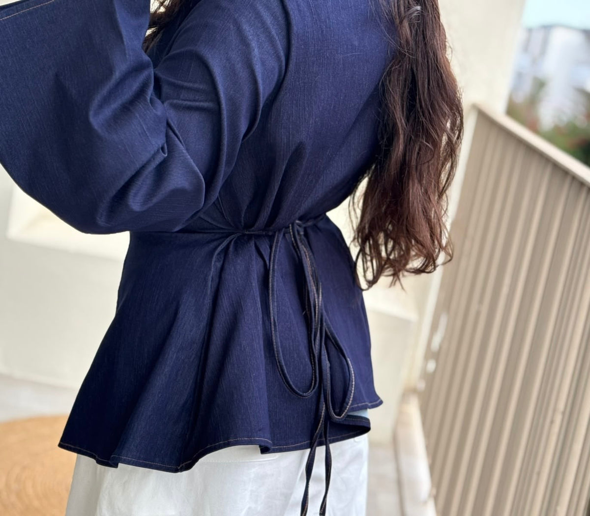 HAUT CINTRÉ EFFET JEAN