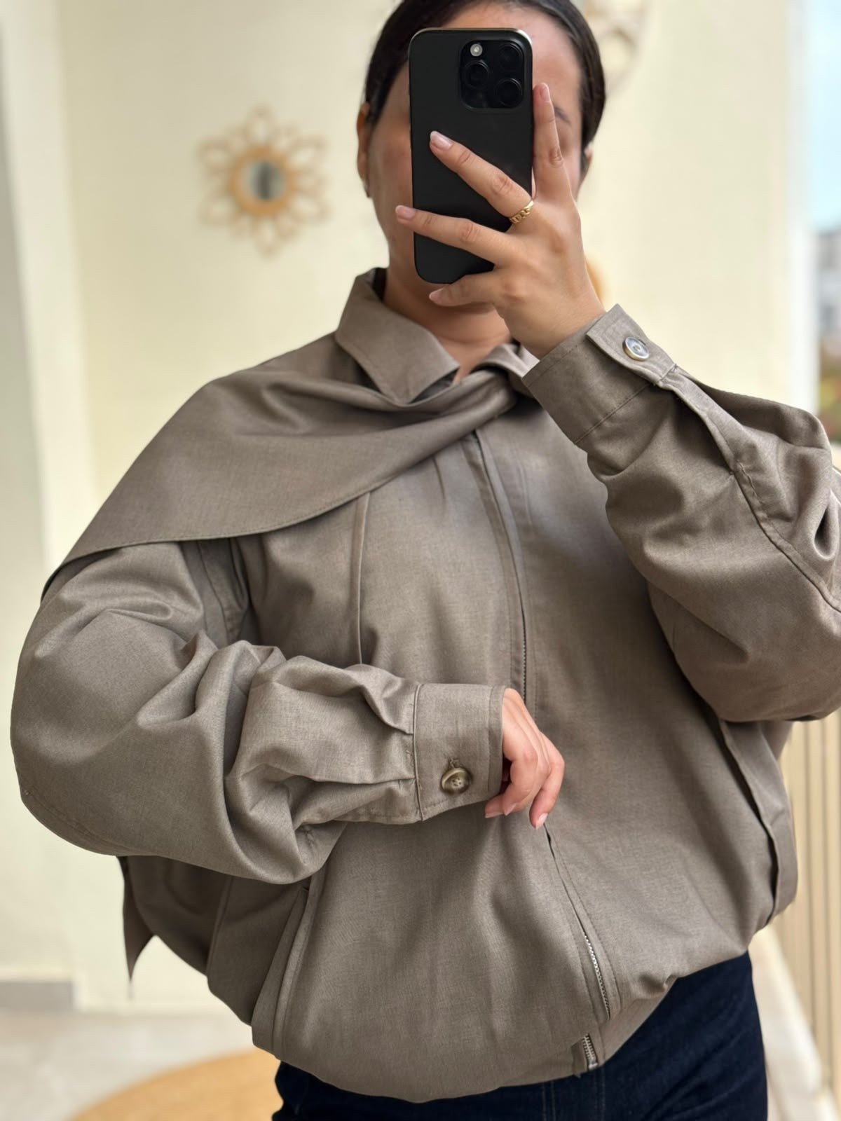 VESTE AVEC CAPE TAUPE
